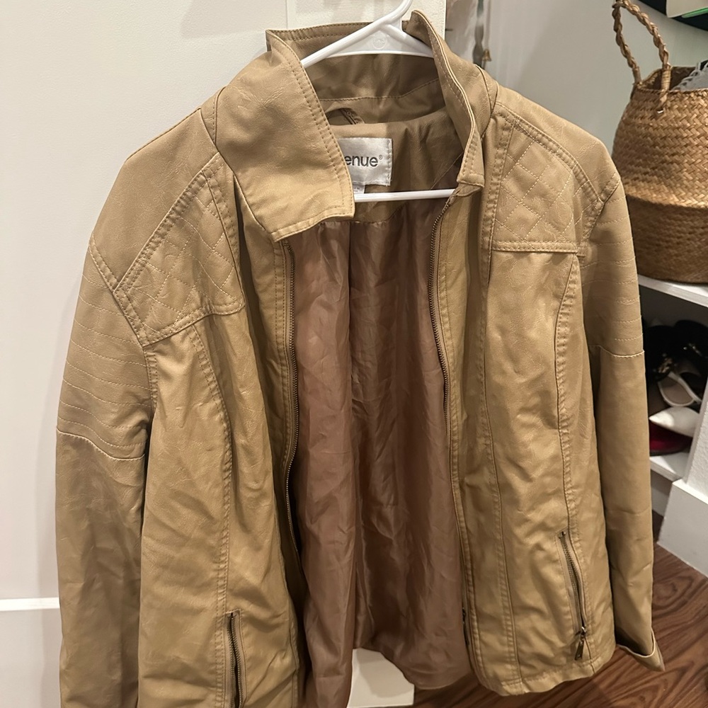 Avenue Men's Light Brown Jacket